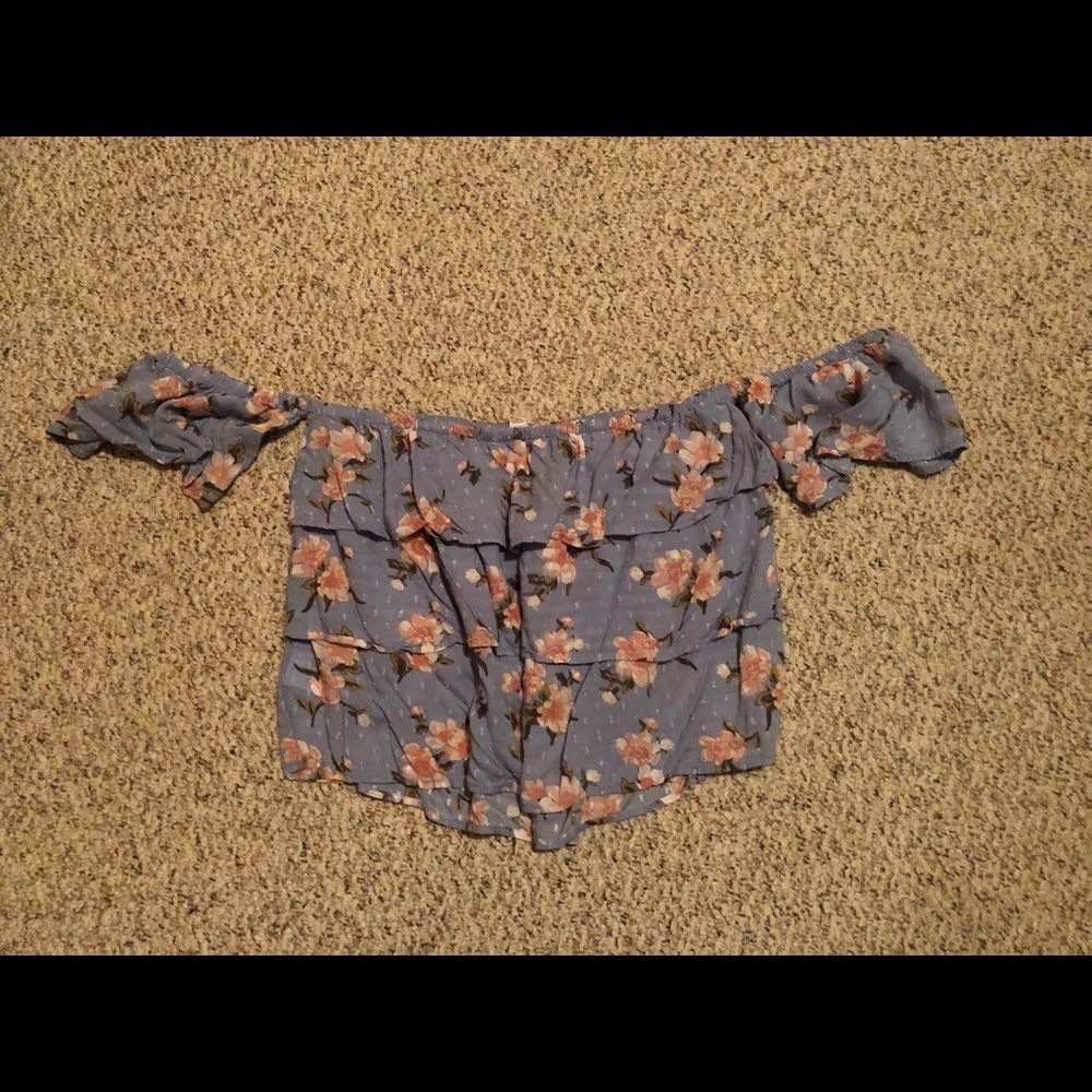 American Eagle Off the Shoulder Top - Picture 6 of 7